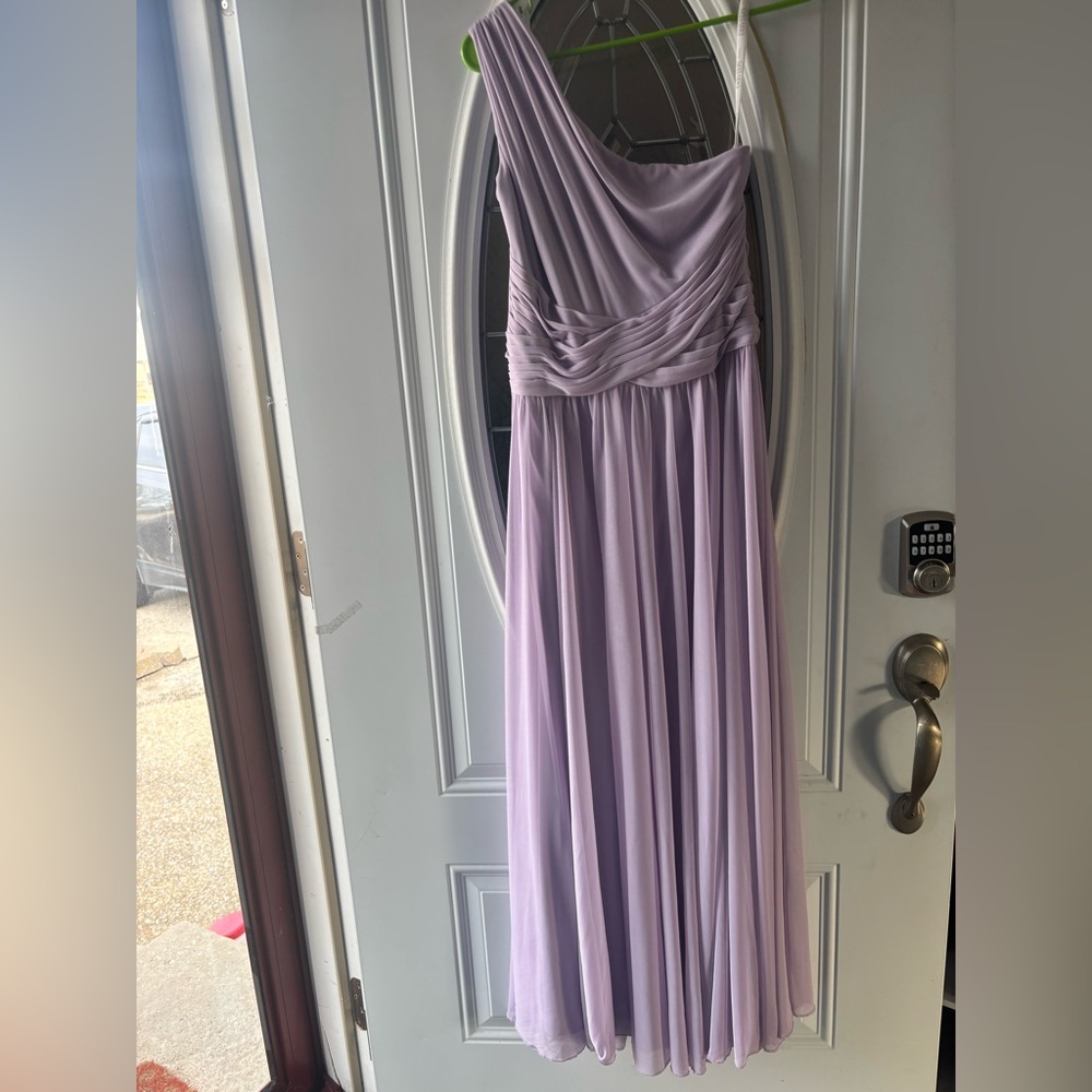 Lavender lilac one shoulder David’s bridal bridesmaid prom homecoming dress 12